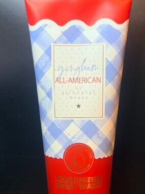 Bath & Body Works Gingham All-American Body Wash – NEW – 10 oz ❤️